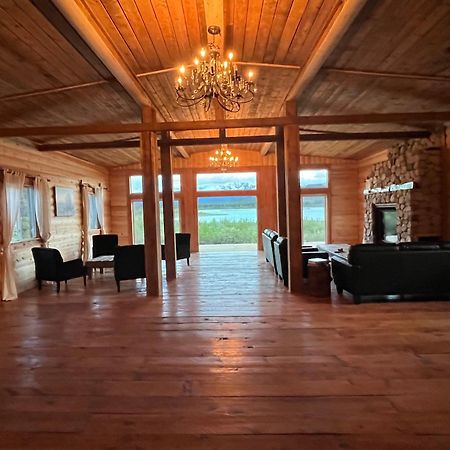 Eagle Bear Lodge Tatla Lake 外观 照片