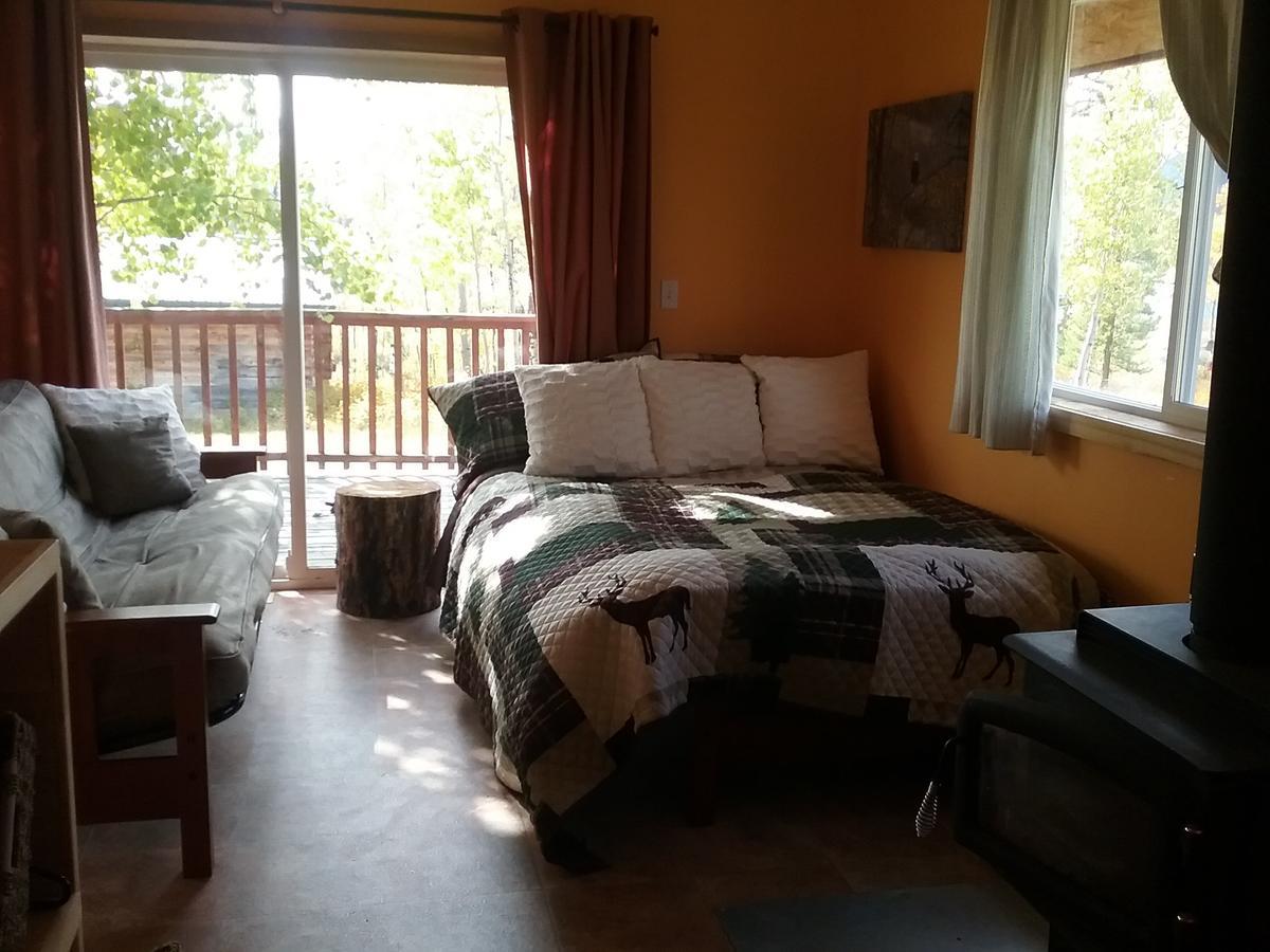 Eagle Bear Lodge Tatla Lake 外观 照片