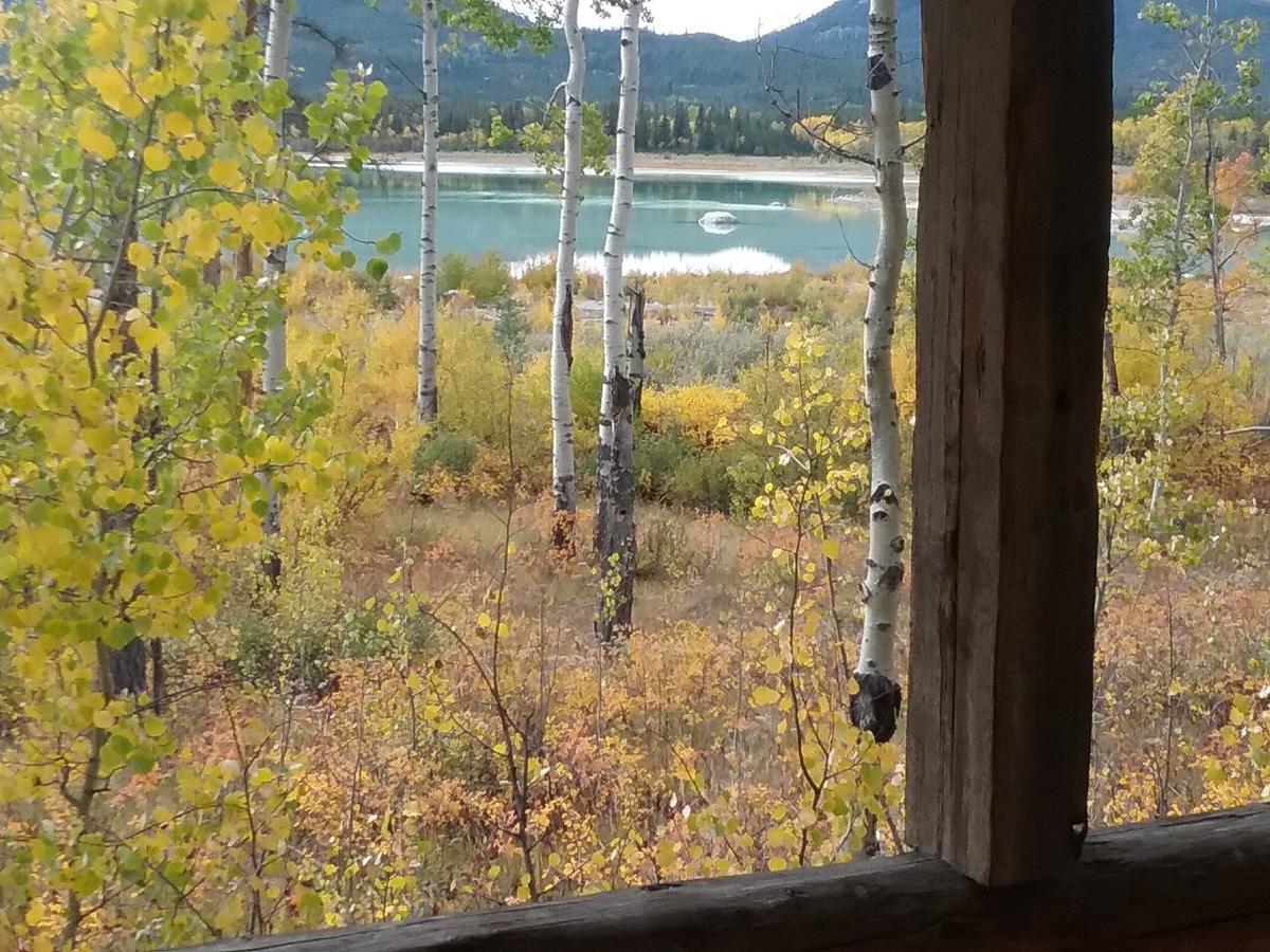 Eagle Bear Lodge Tatla Lake 外观 照片